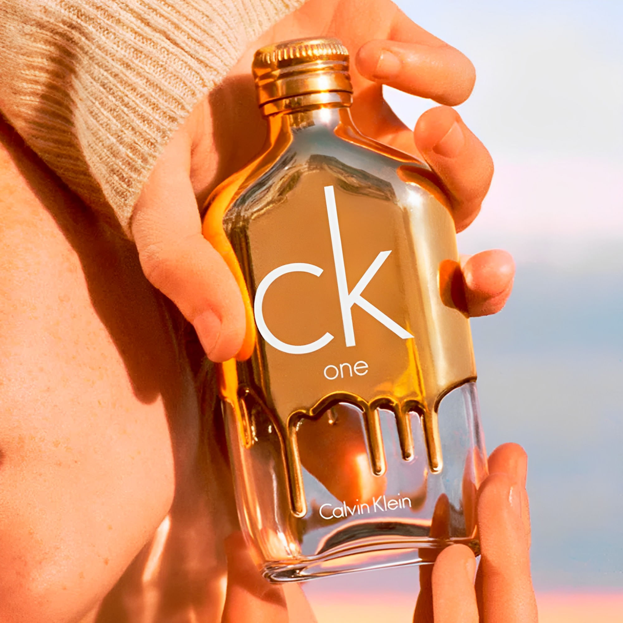 Calvin Klein CK One Gold Eau de Toilette Perfume Unissex 200 ml