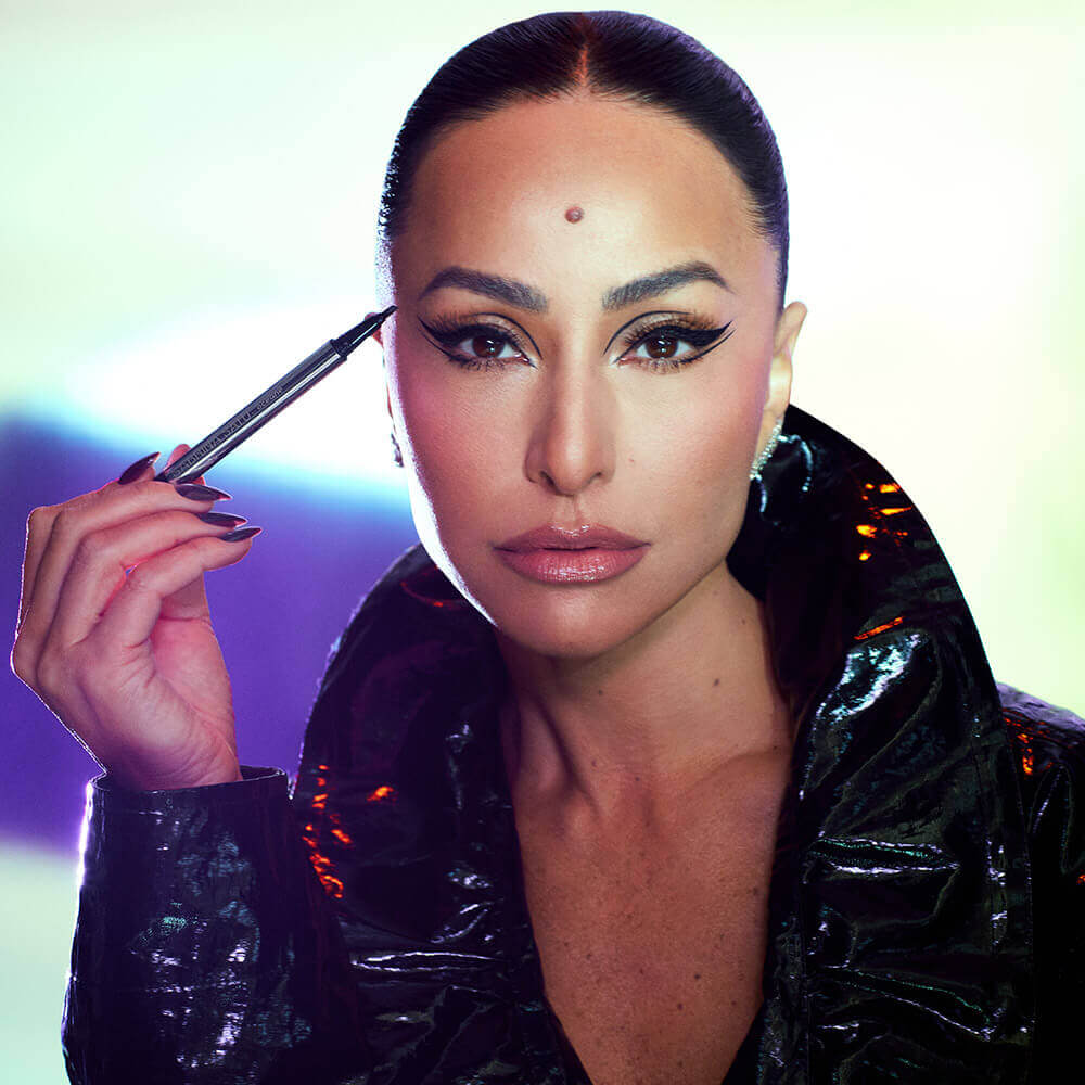 Kit Larissa Manoela By Océane Paleta De Sombras + Caneta Delineadora