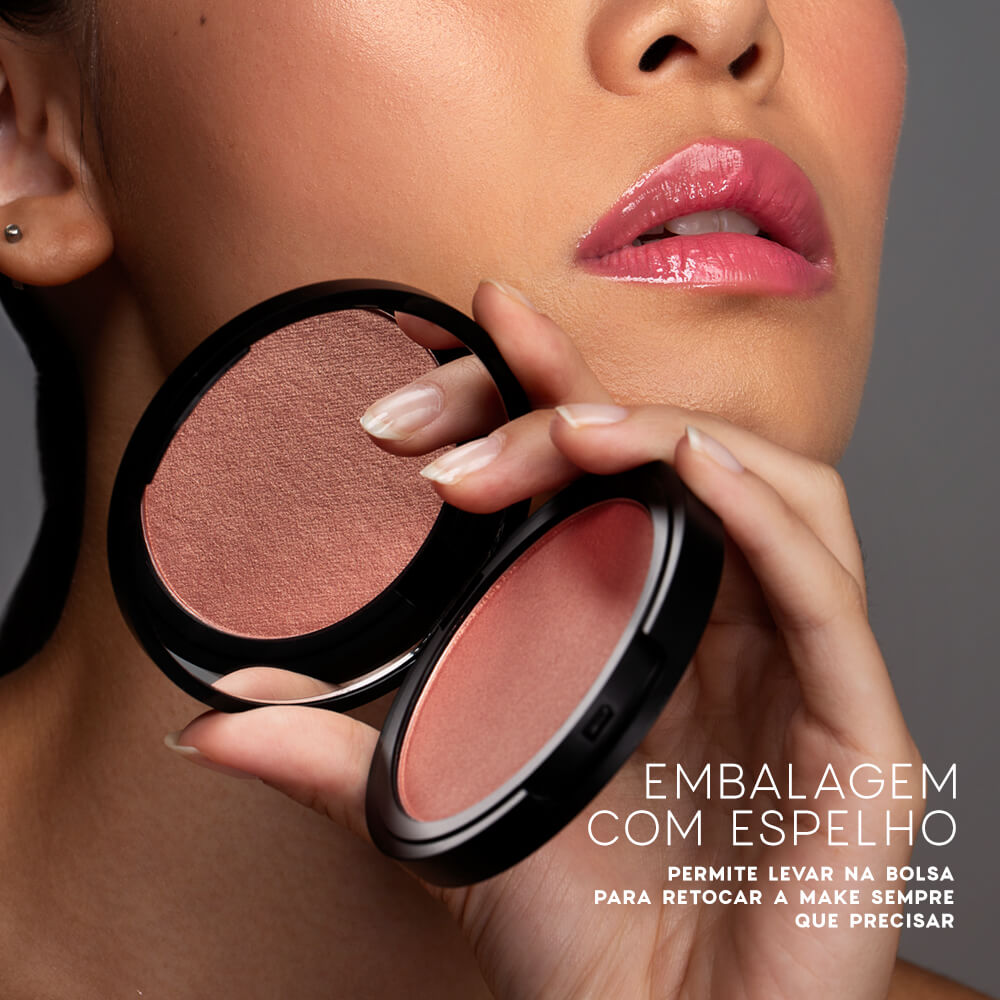 Kit Paleta de Sombras 4 Eyeshadow Palette Cosmic + Blush Cintilante Océane Edition