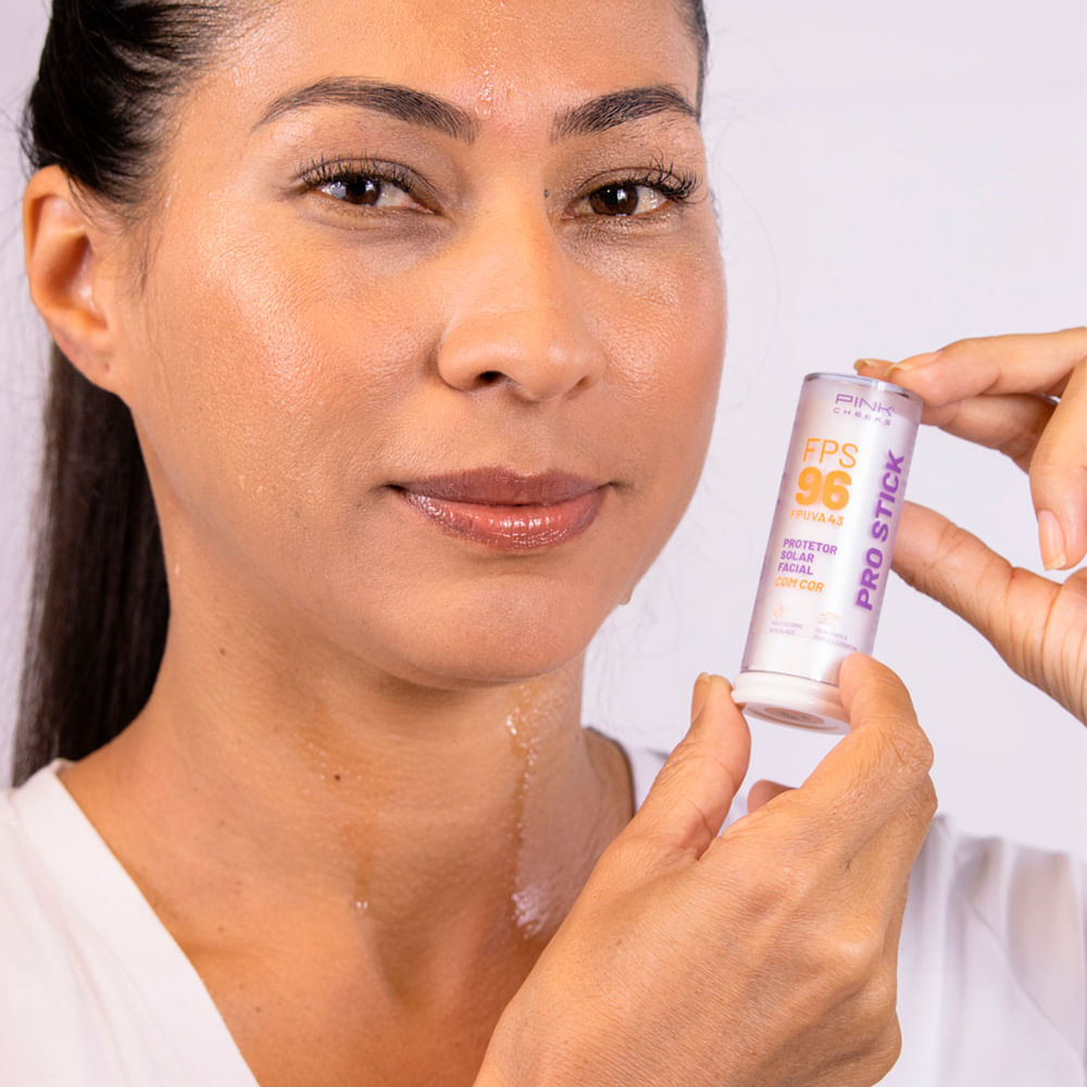 Protetor Solar Facial com Cor Pink Cheeks Pro Stick FPS 96 FPUVA 43 Pro30 14 g