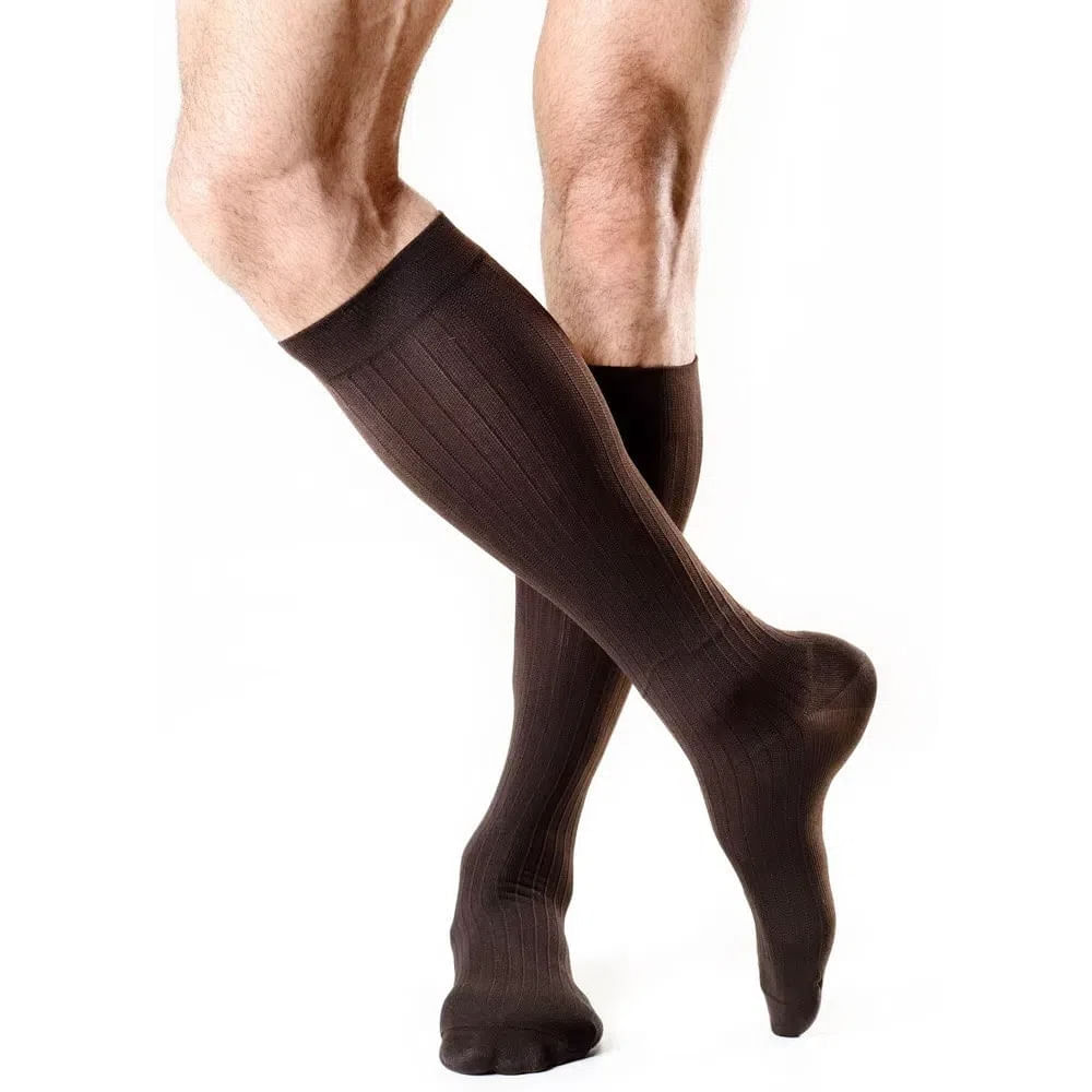 Meia 3/4 Masculina Actitud 15-20mmhg Fechada Marrom Tam M