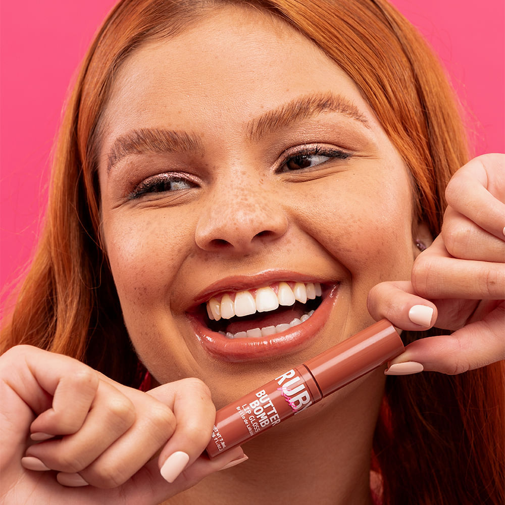 Butter Bomb Gloss Ruby Kisses Cor Warm Hug Warm Hug