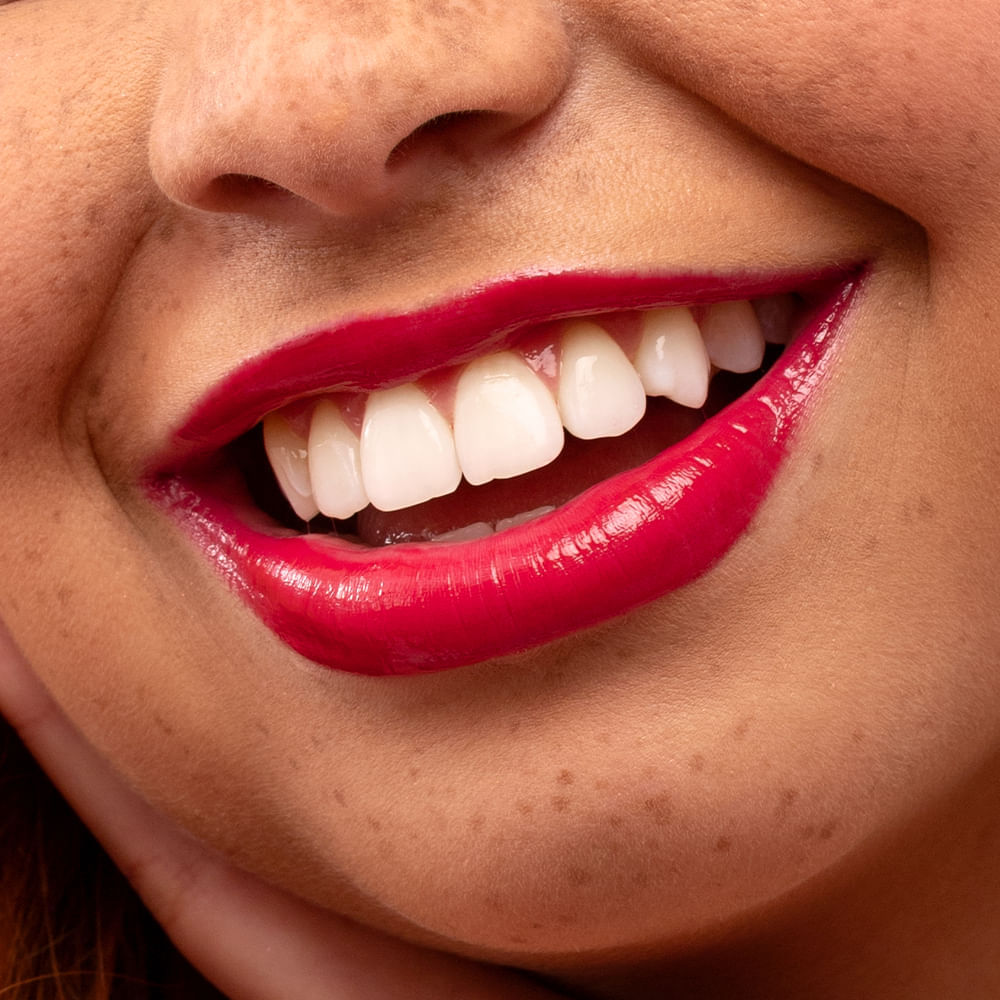 Butter Bomb Gloss Ruby Kisses Cor Cold Blooded Cold Blooded