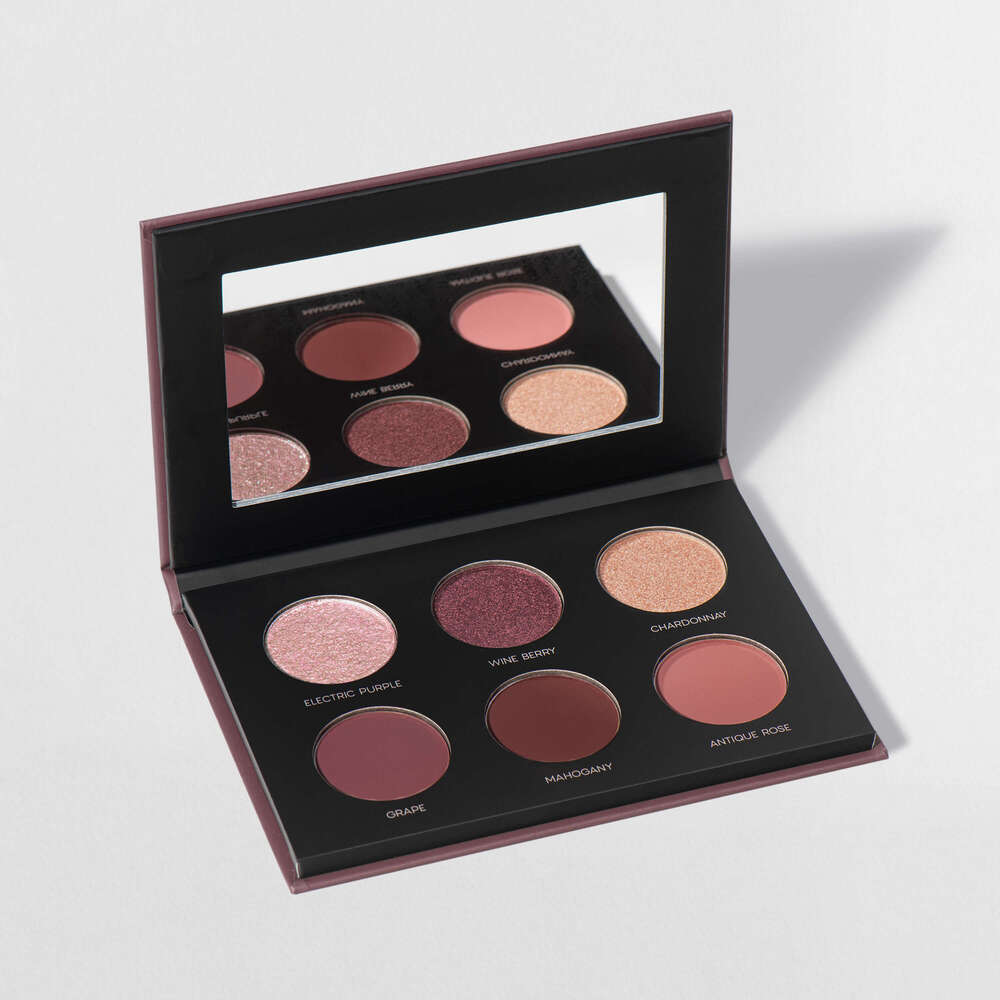 Paleta de Sombras Nude + Esponja de Maquiagem Edition (2 Produtos)
