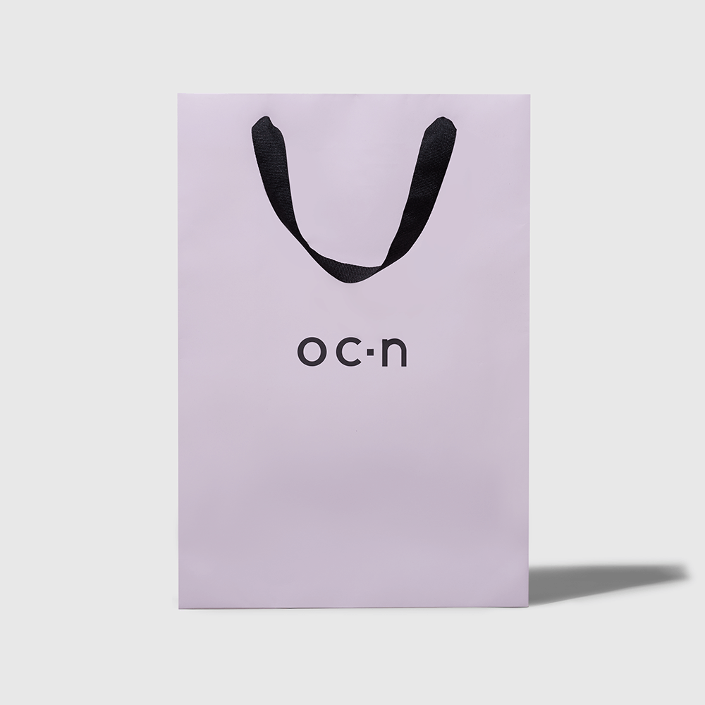 Kit Esponja de Maquiagem Azul +  Pincel para Blush Ocn3 + Pincel para Sombra Ocn8 + Sacola de Presente Pequena (4 Produtos)