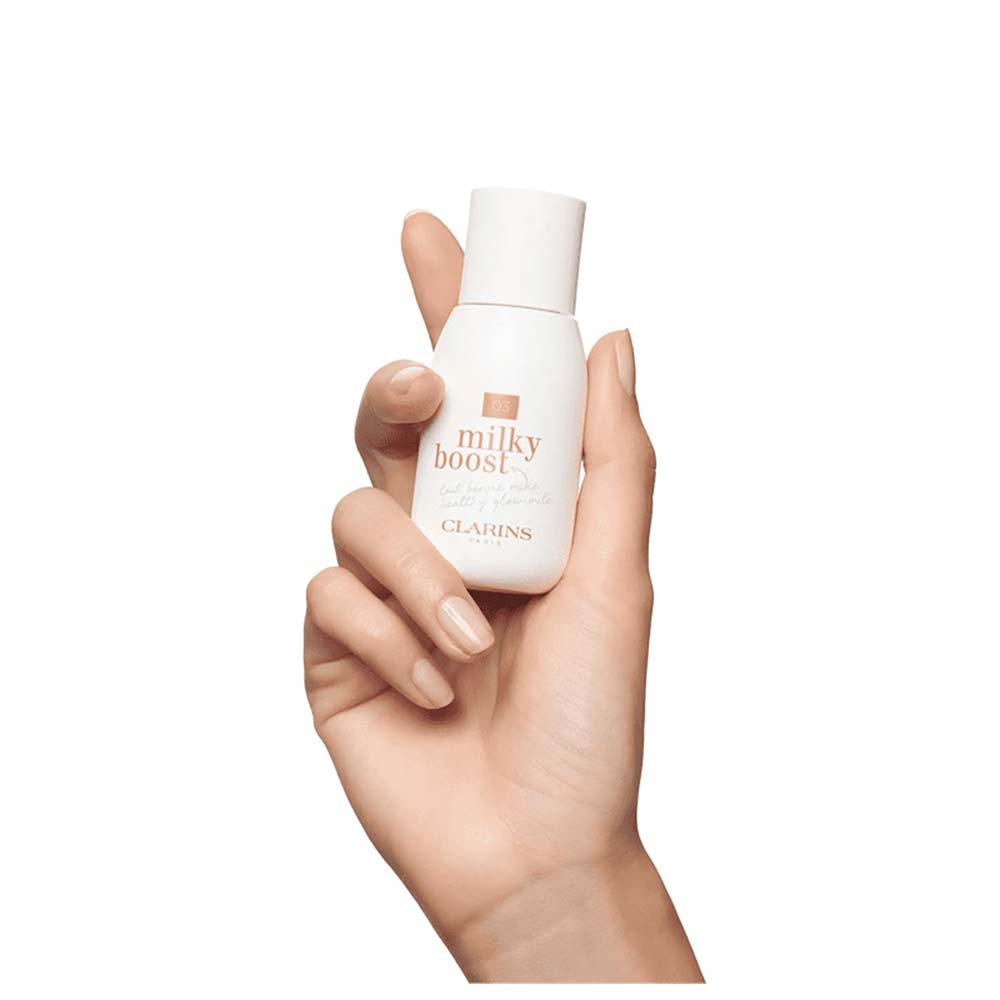 Base Líquida Clarins Edição Limitada - Milky Boost 05 - Sandalwood