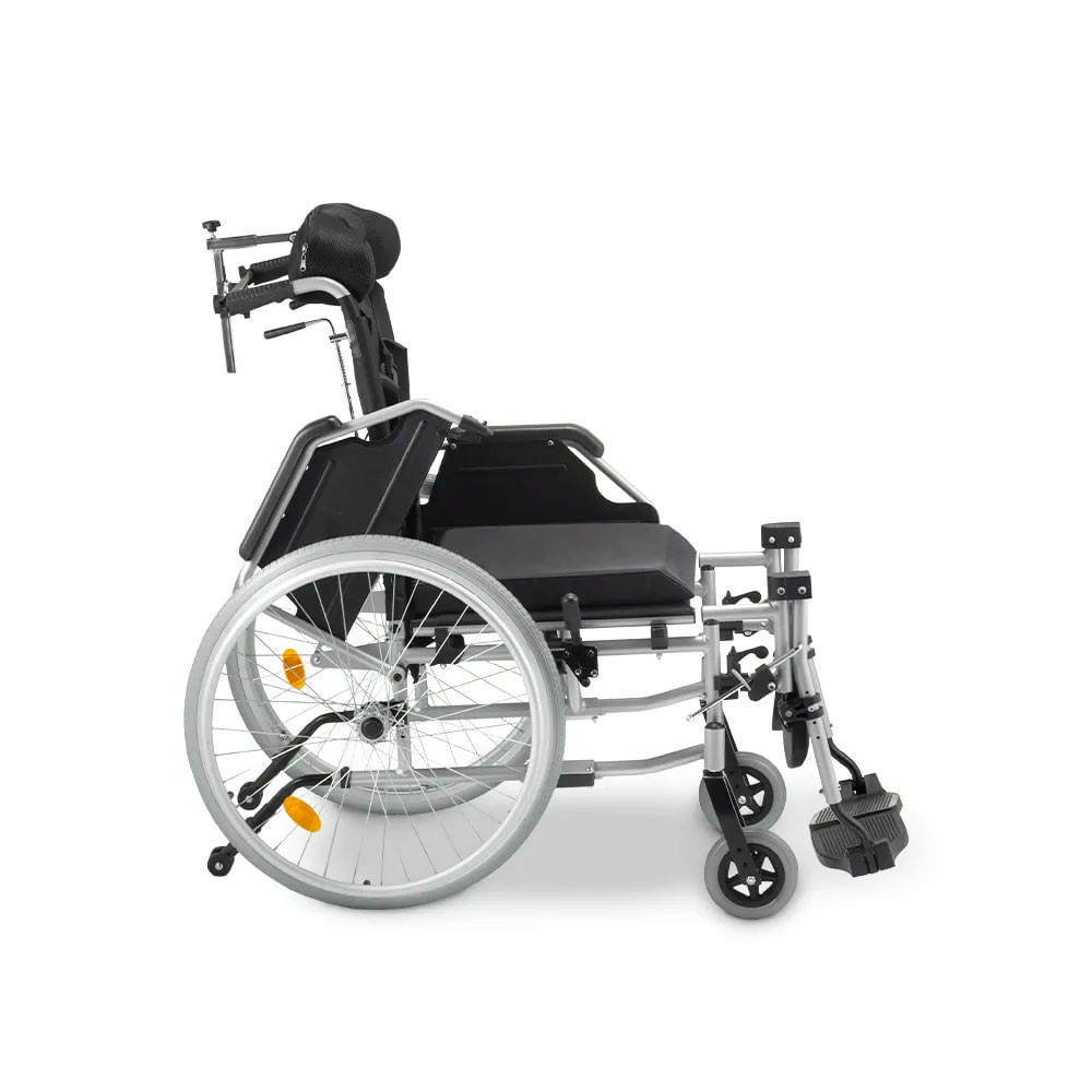 Cadeira de Rodas D700 Reclinável AVD em Alumínio Dobrável até 130 Kg Dellamed