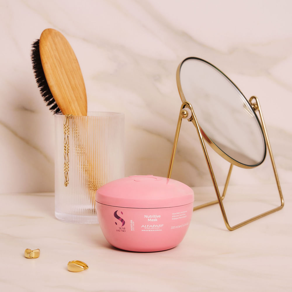 Máscara Professional Semi Di Lino Moisture Nutritive Alfaparf Milano 200ml