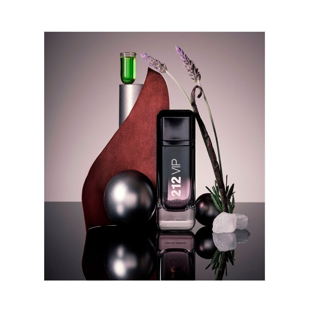 Perfume Masculino Carolina Herrera 212 VIP Black Eau de Parfum 50ml