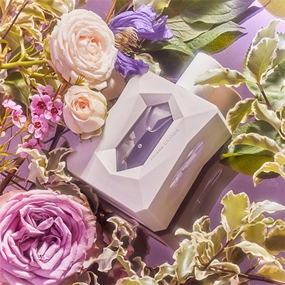 Perfume Feminino God Is A Woman Eau de Parfum Ariana Grande 100ml