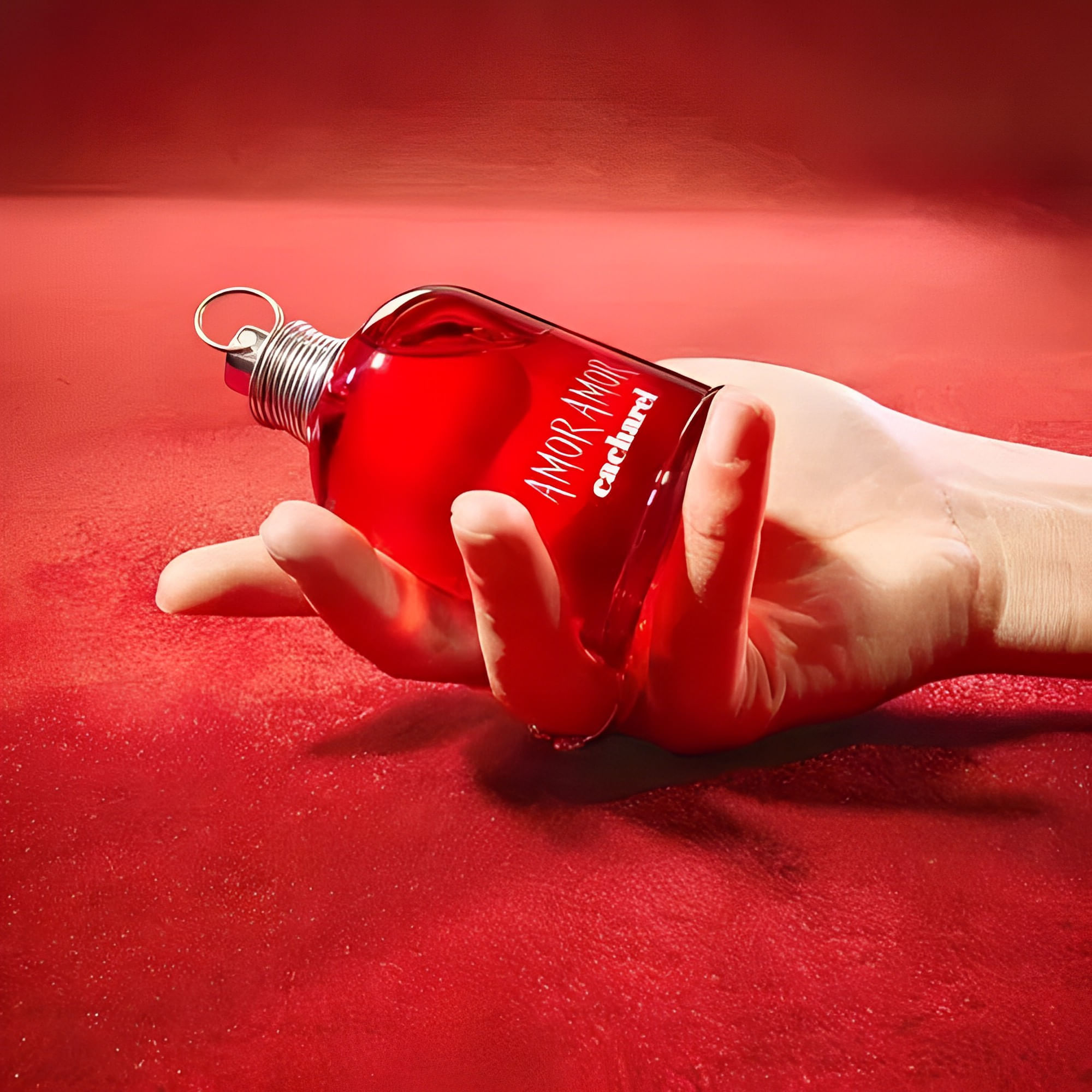 Perfume Feminino Amor Amor Cacharel Eau de Toilette 50ml