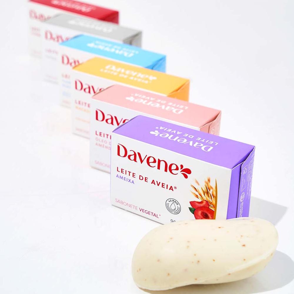 Sabonete Vegetal em Barra Leite de Aveia e Macadâmia Davene 90g 3 Unidades