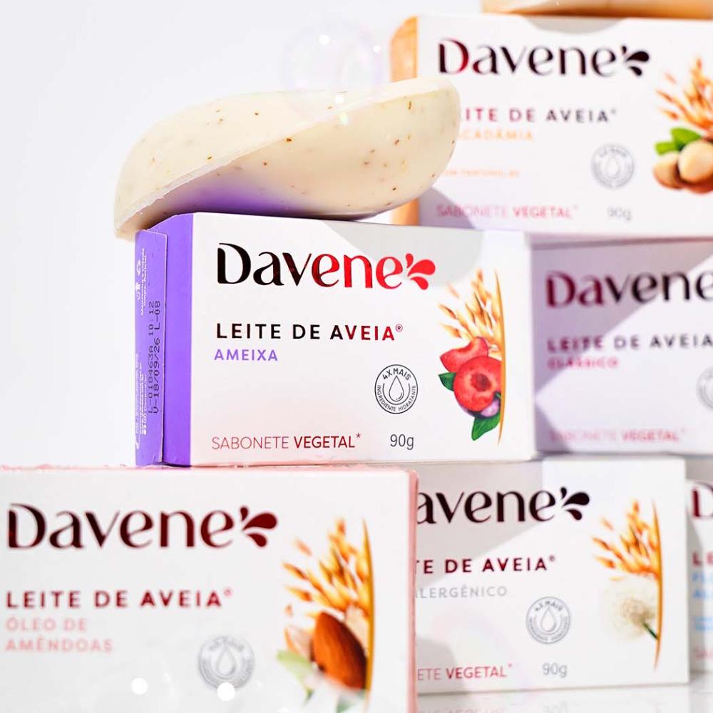 Sabonete Vegetal em Barra Leite de Aveia e Macadâmia Davene 90g 3 Unidades