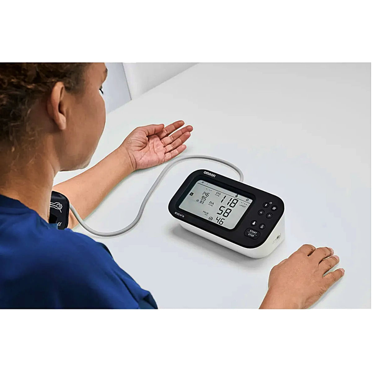 Aparelho de Pressão Digital Com Bluetooth Omron HEM-7384T1