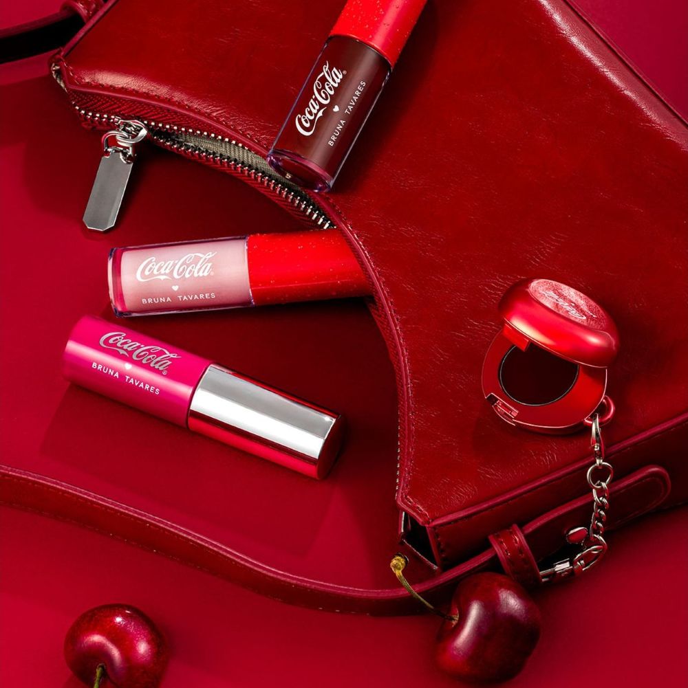 Oil Tint Labial Bt Coca-Cola Bruna Tavares Cor Bold