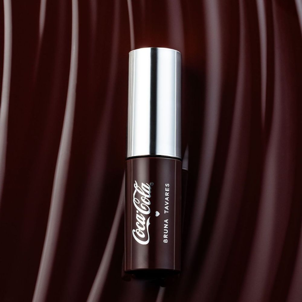 Oil Tint Labial Bt Coca-Cola Bruna Tavares Cor Harmony