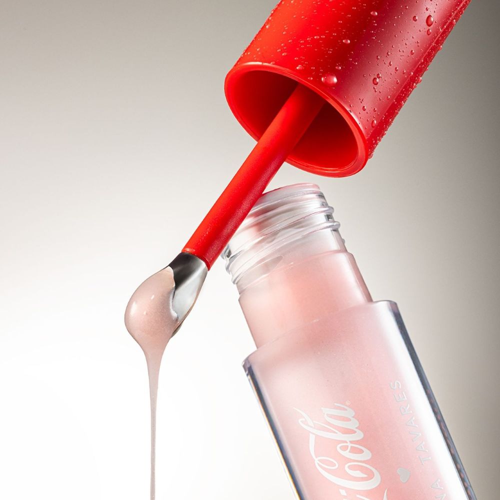 Hidratante Labial Coca-Cola Bruna Tavares Cor Refresh Your Lips