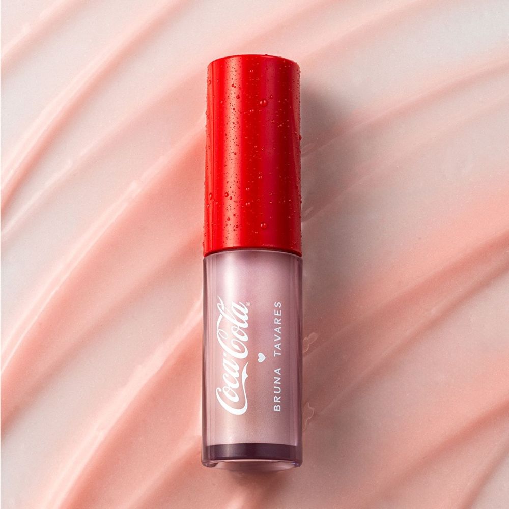Hidratante Labial Coca-Cola Bruna Tavares Cor Refresh Your Lips