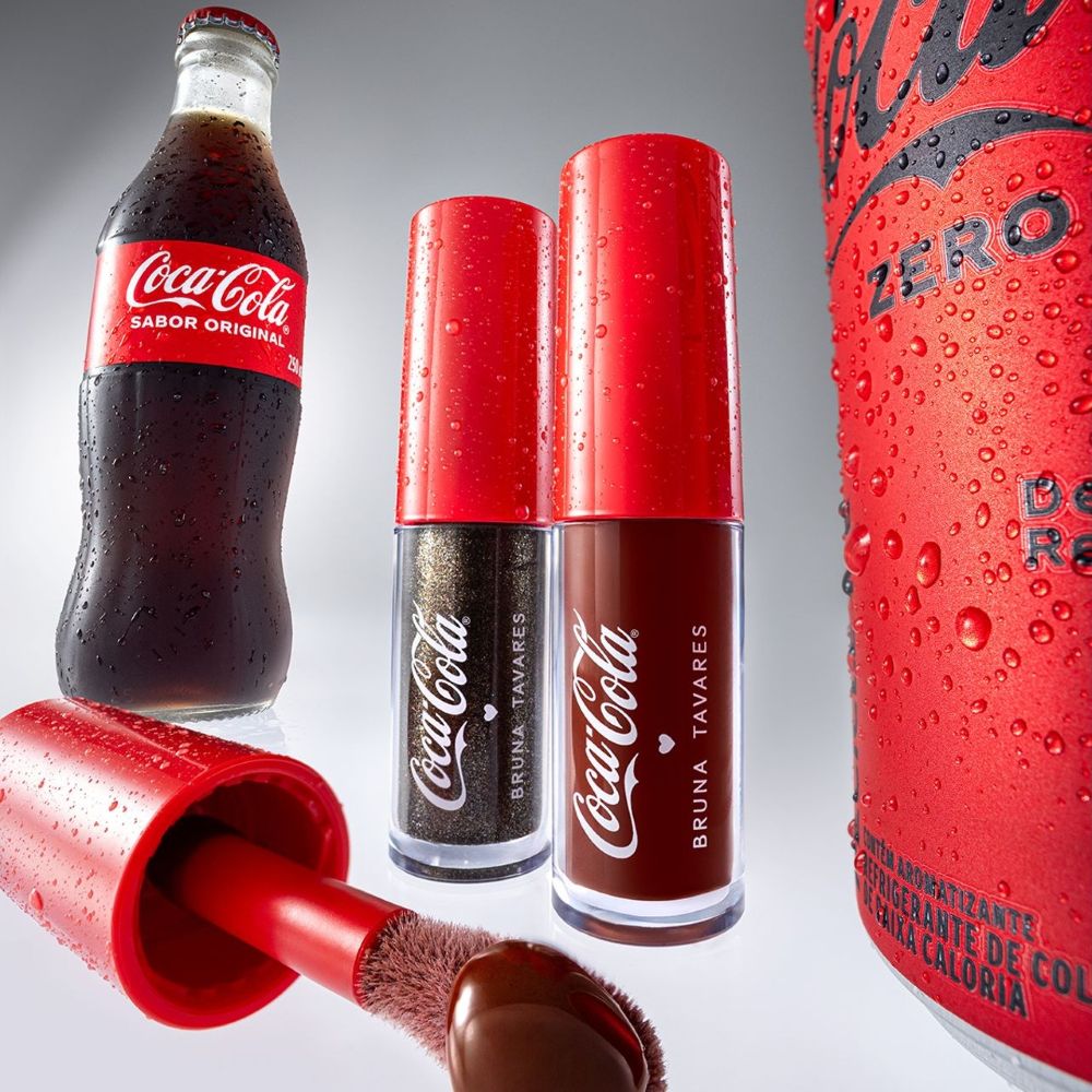 Gloss Labial Coca-Cola Bruna Tavares Cor Black Bubbles