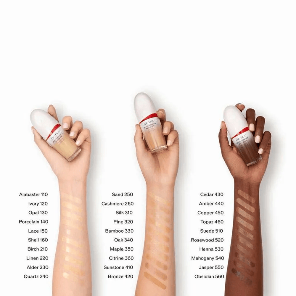 Base Líquida Revitalessence Skin Glow Foundation FPS 30 Shiseido Cor 220