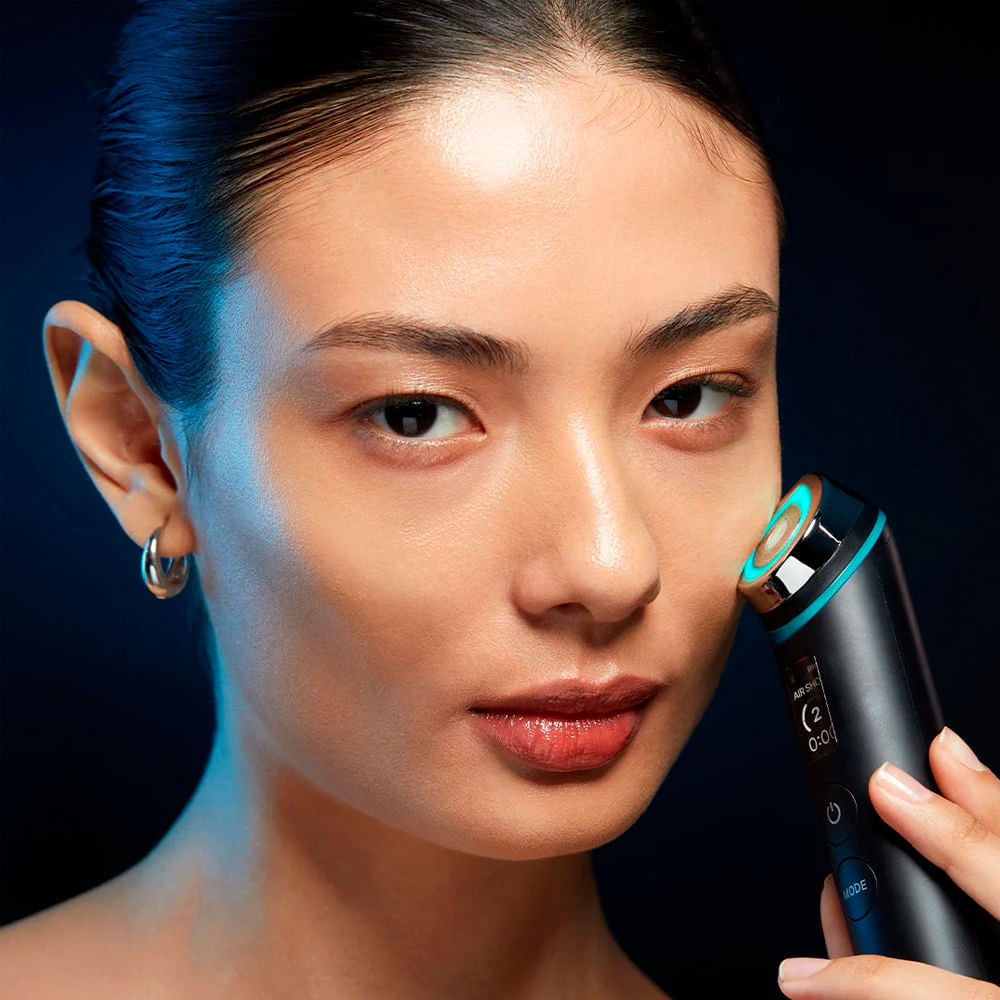 Aparelho Facial de Skincare 6 em 1 Medicube AGE-R Booster Pro Black